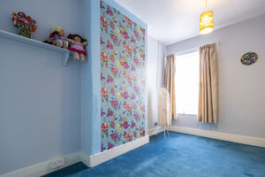 Bedroom- click for photo gallery